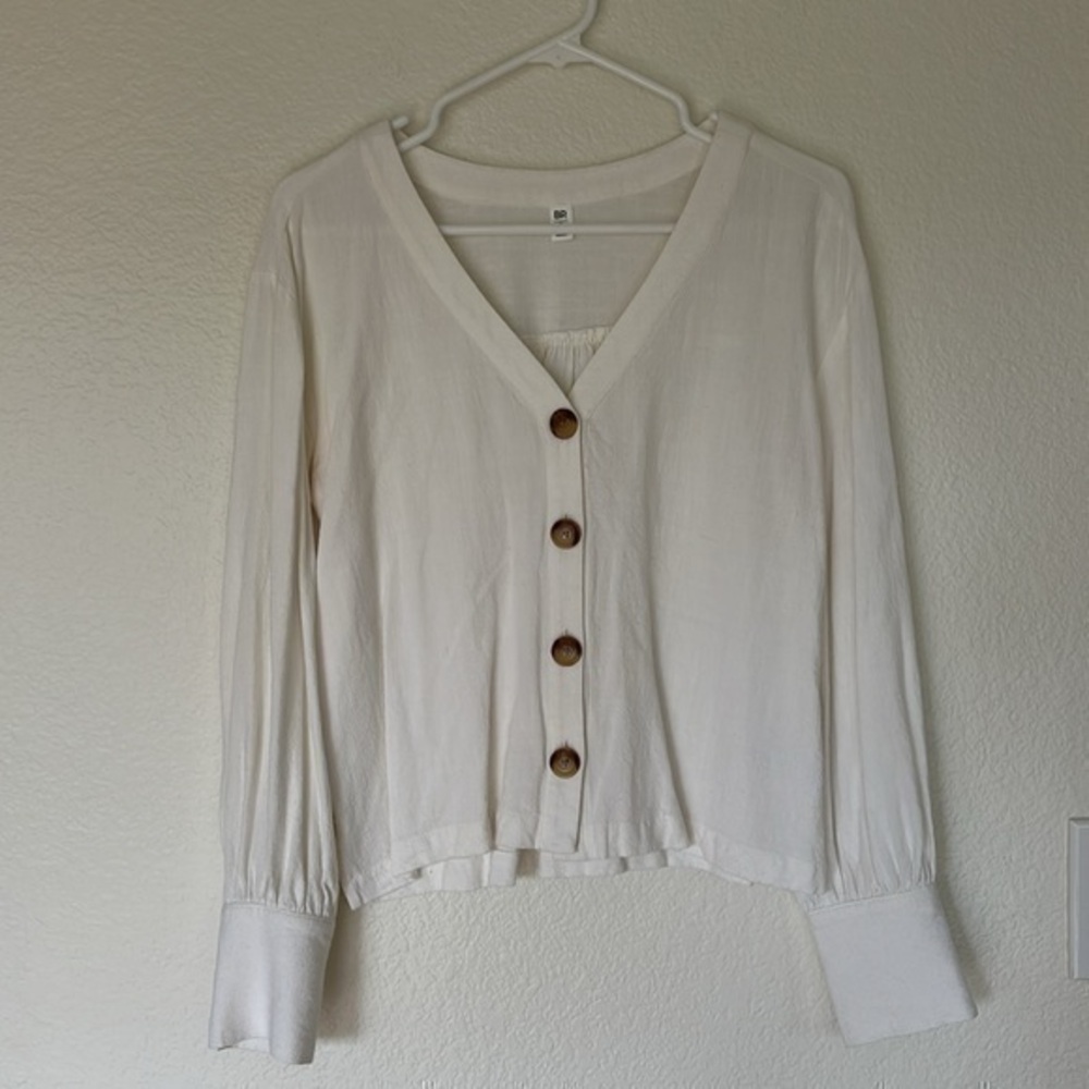 BP. Cream top small